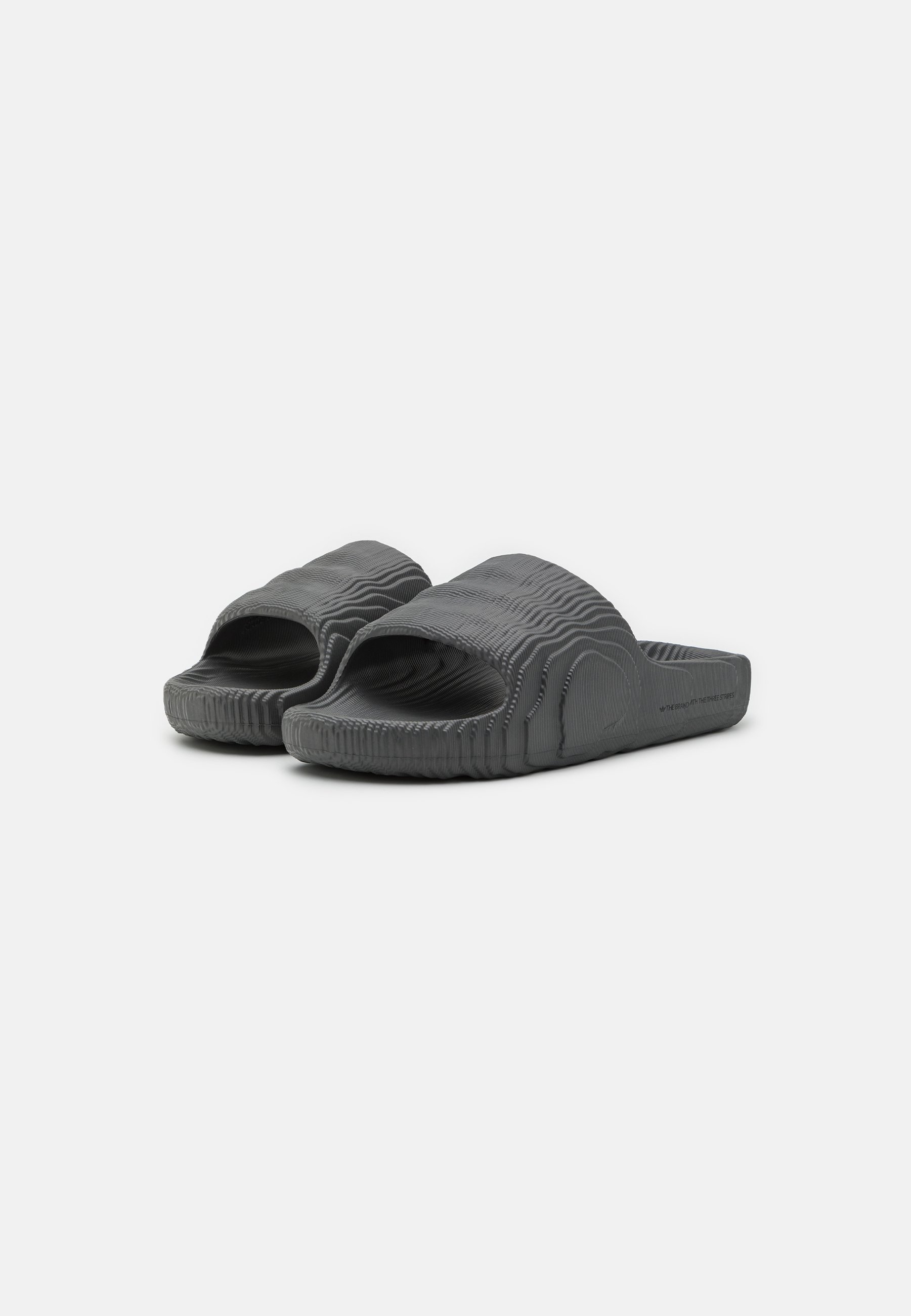 ADILETTE 22 - Pool slides