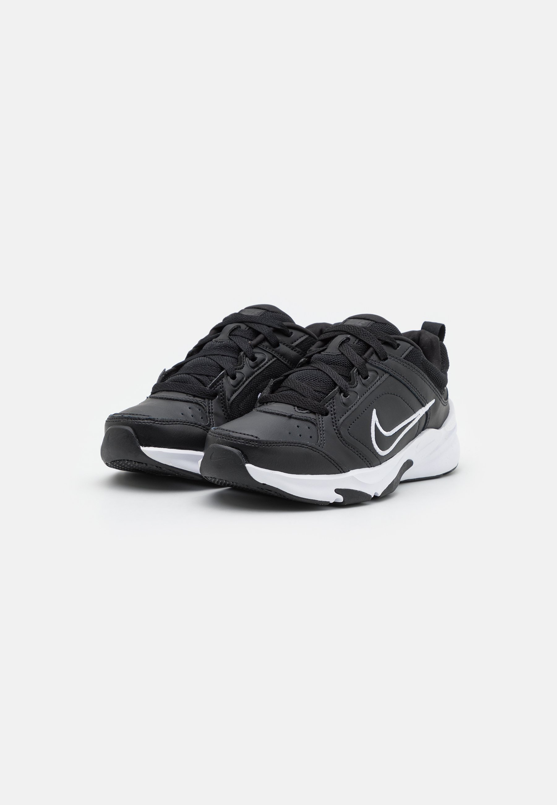 NIKE DEFYALLDAY - Training shoe