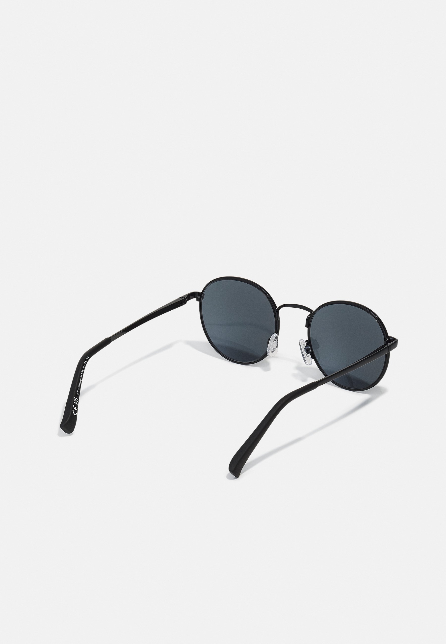 Sunglasses -black