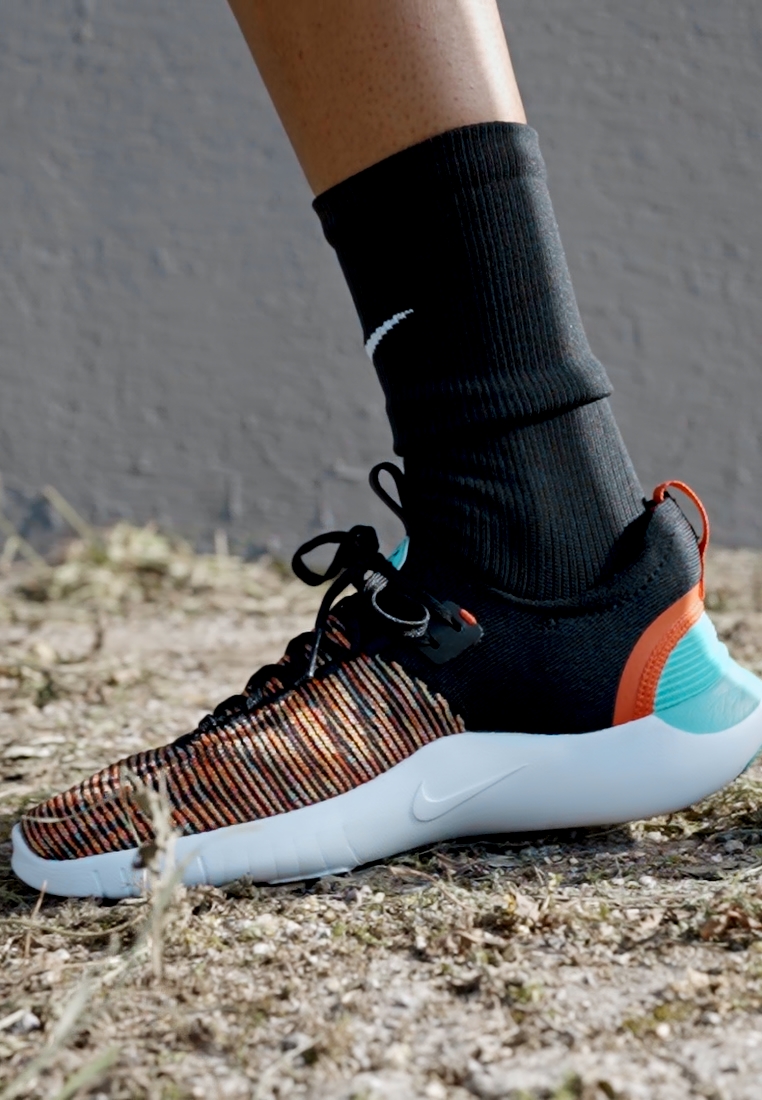 FREE NEXT NATURE - Minimalist running shoes