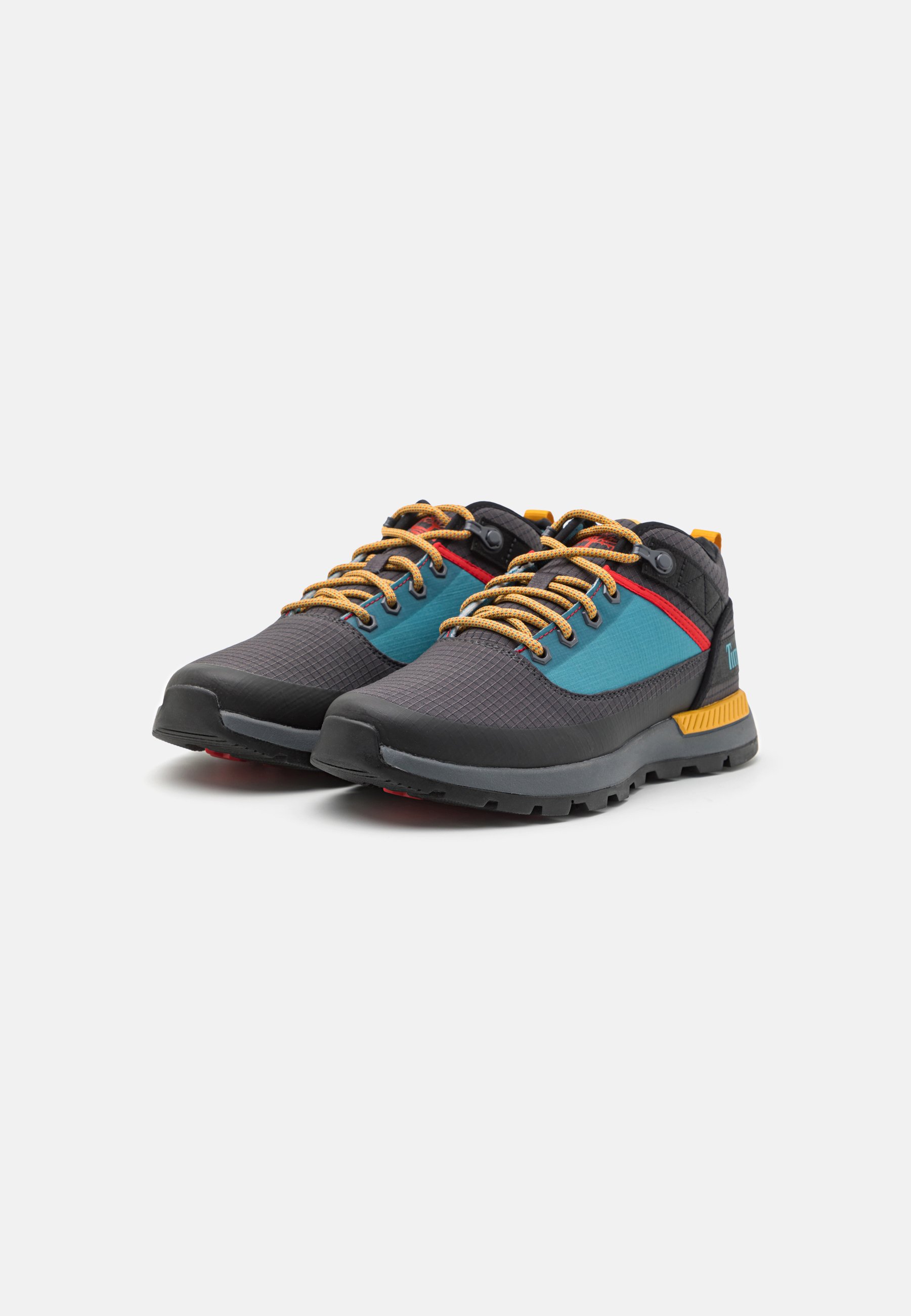 FIELD TREKKER- Trainers