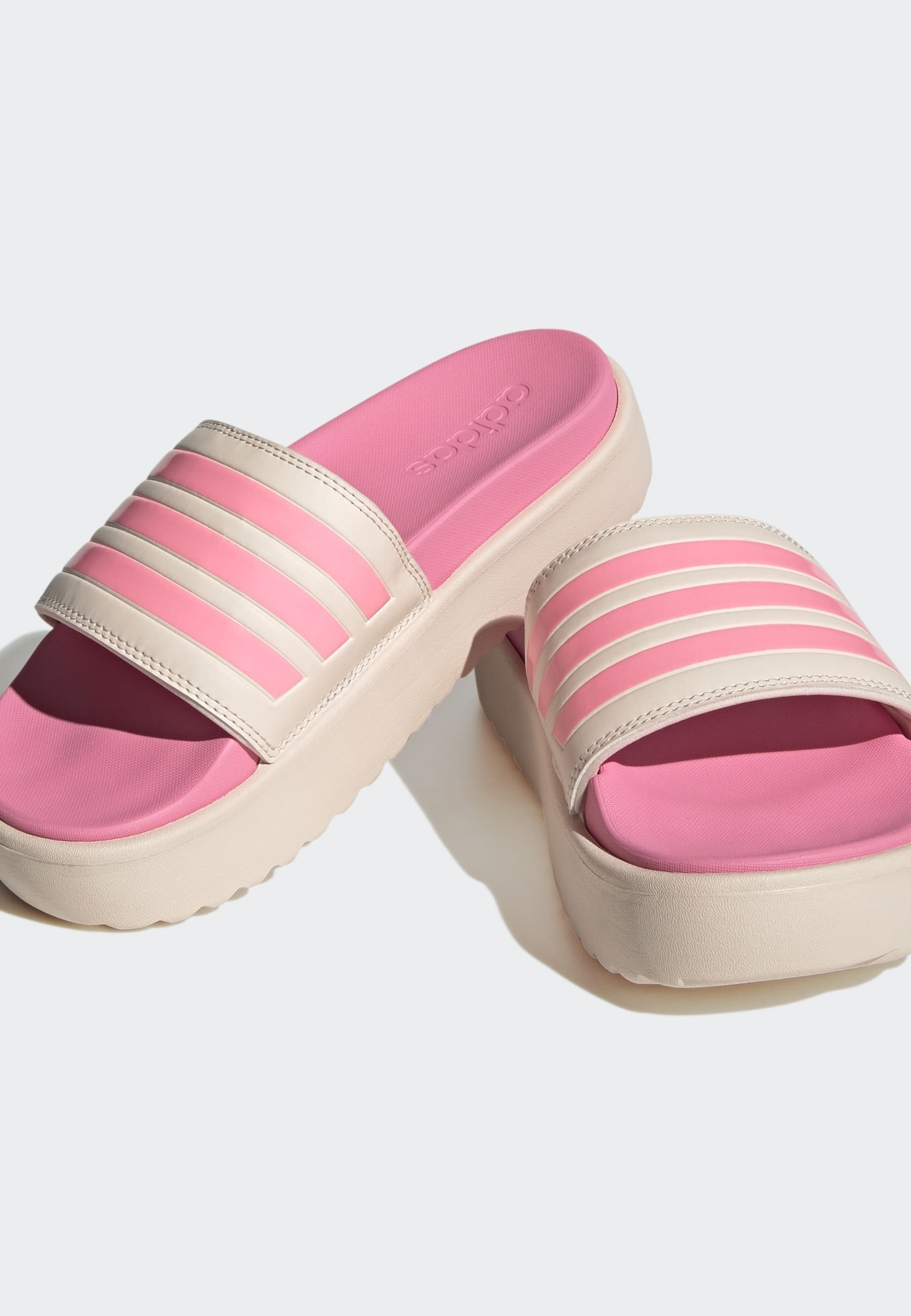 ADILETTE - Pool slides