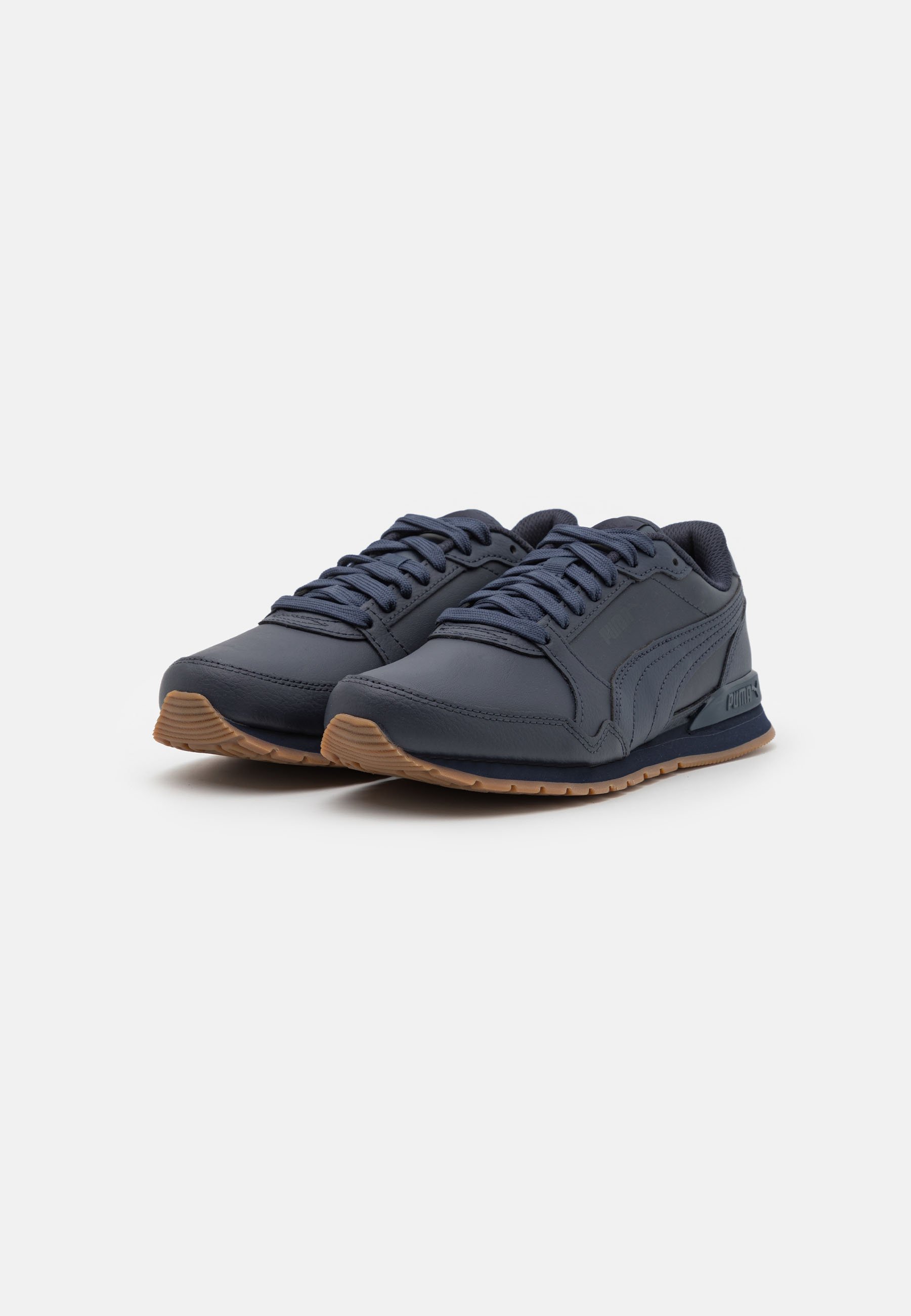 ST RUNNER V3 UNISEX - Trainers