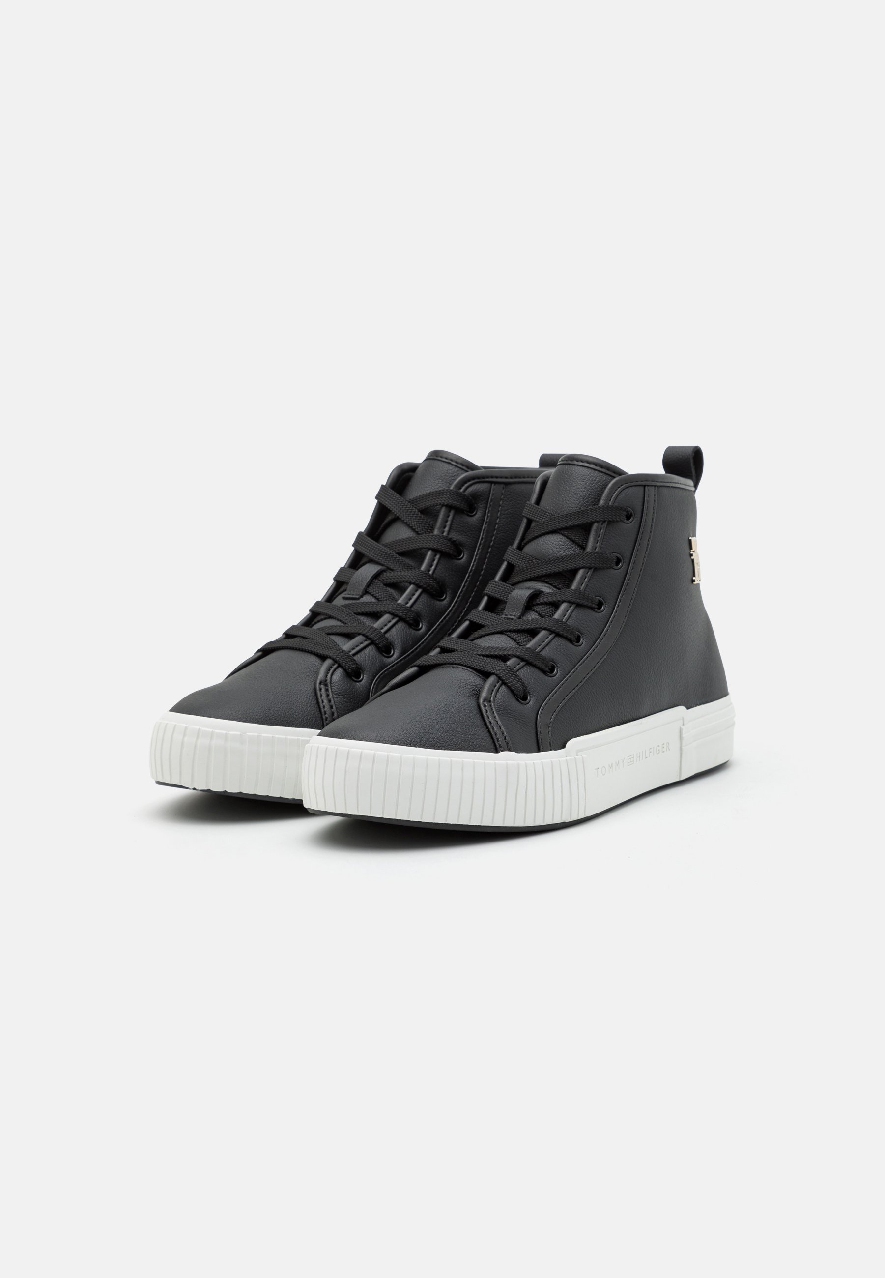 VULC- High-top trainers