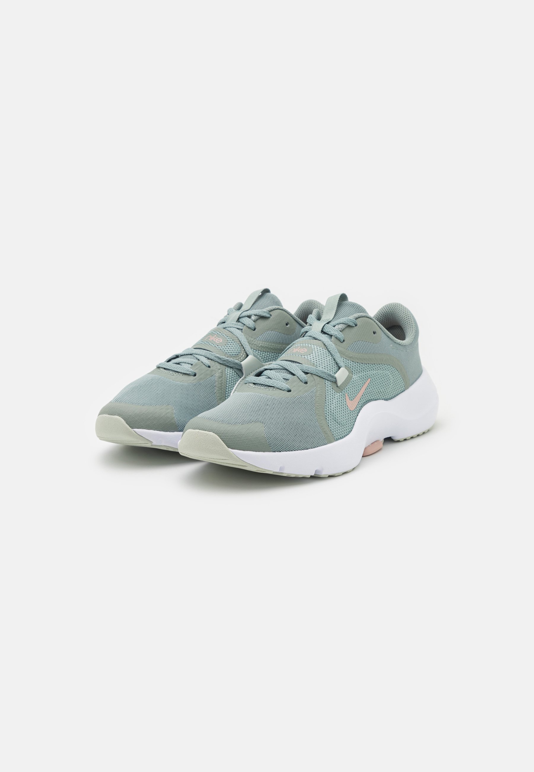Training shoe