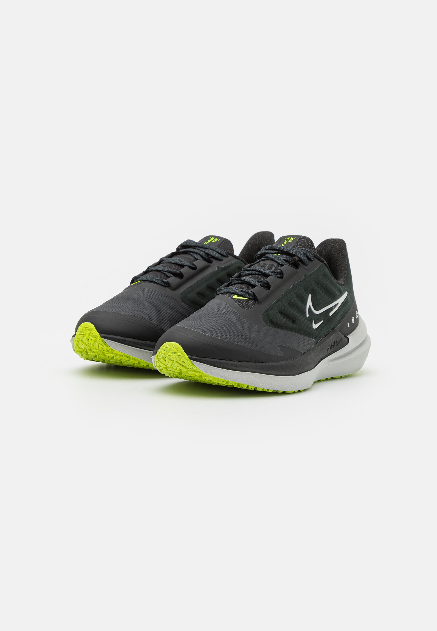 AIR WINFLO 9 SHIELD - Neutral running shoes