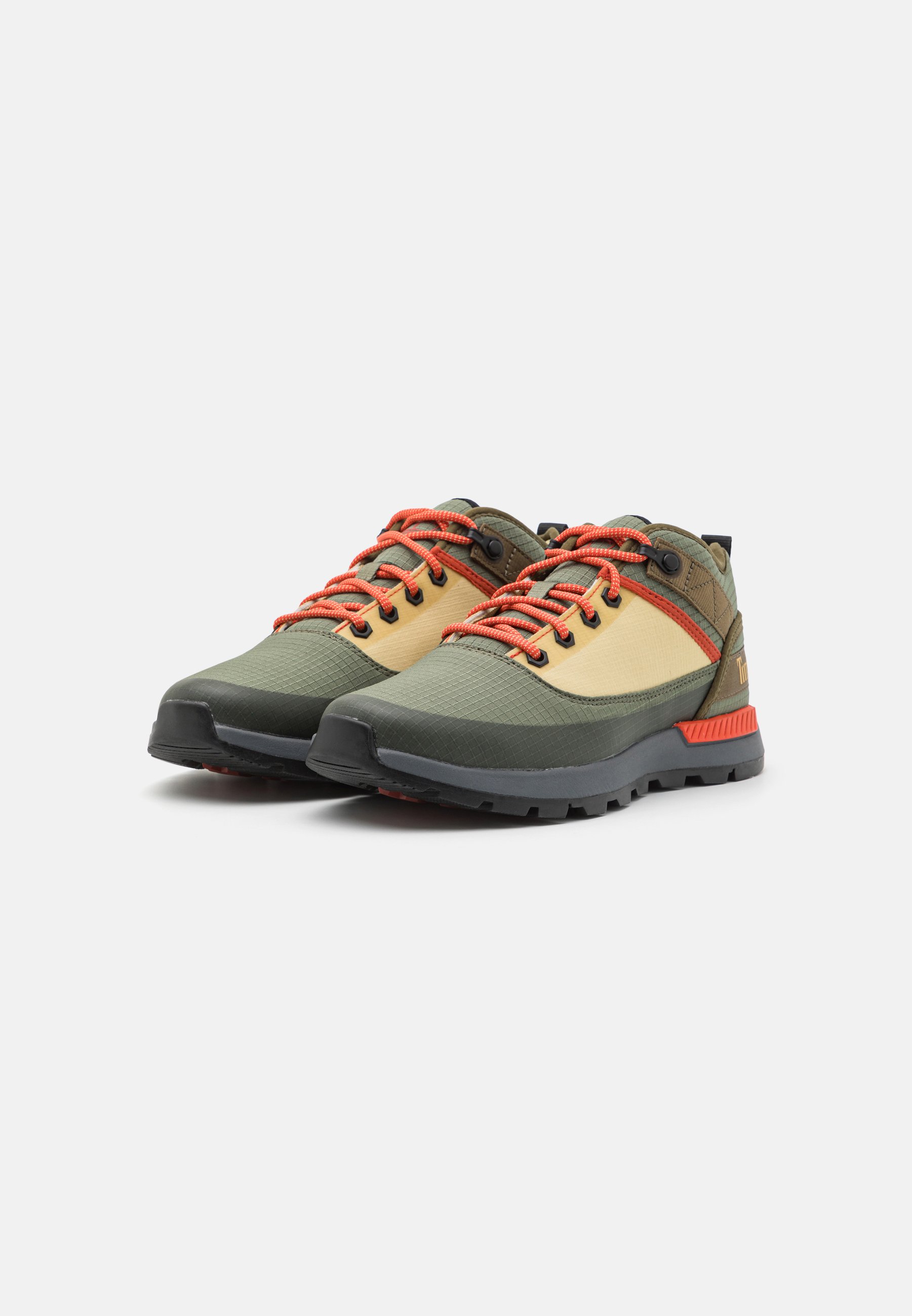 FIELD TREKKER- Trainers