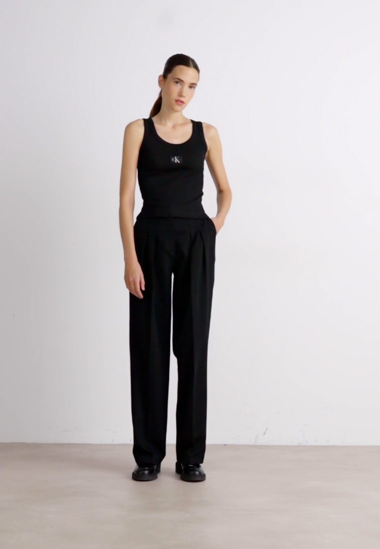 LABEL TANK- Top
