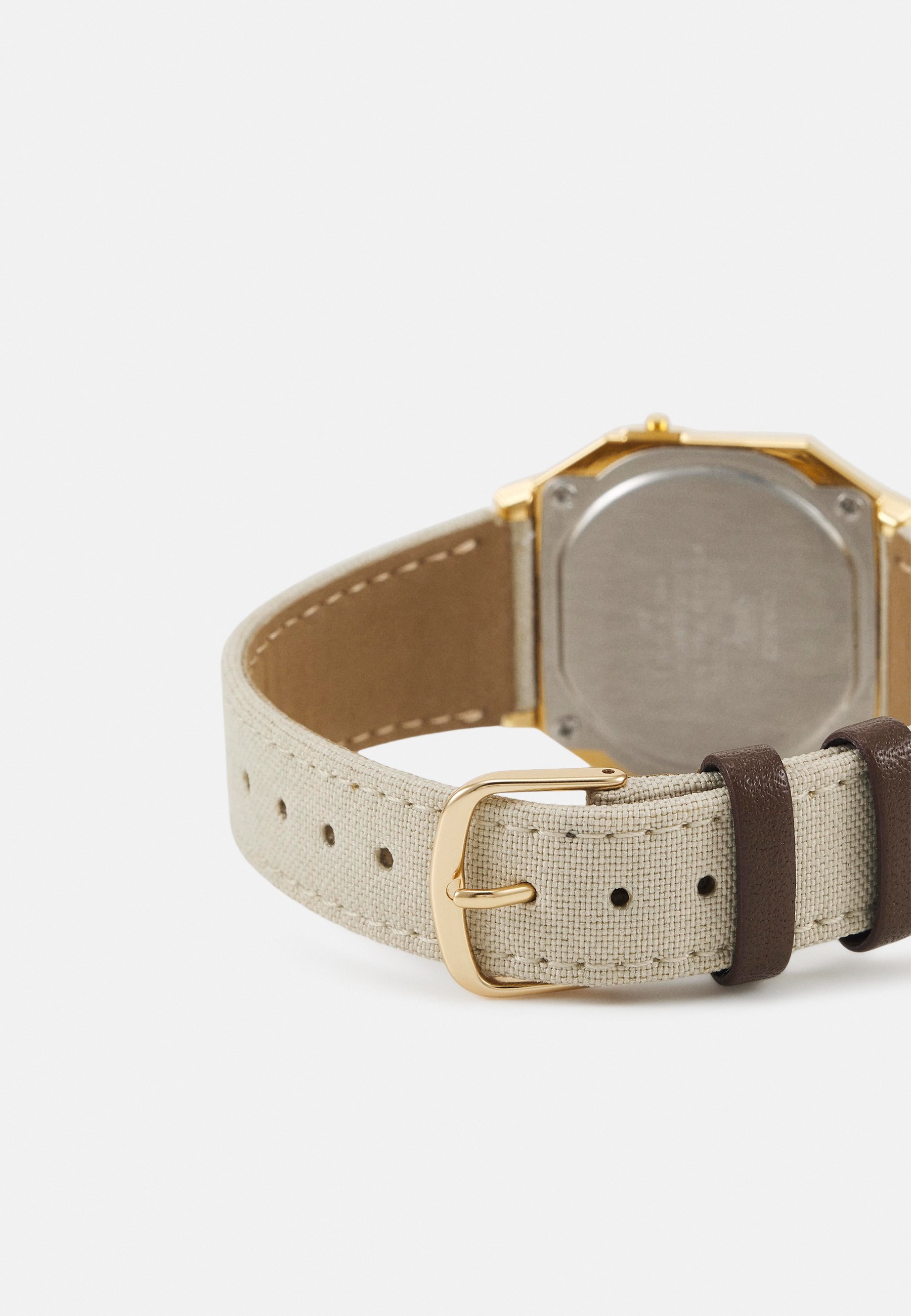 Digital watch