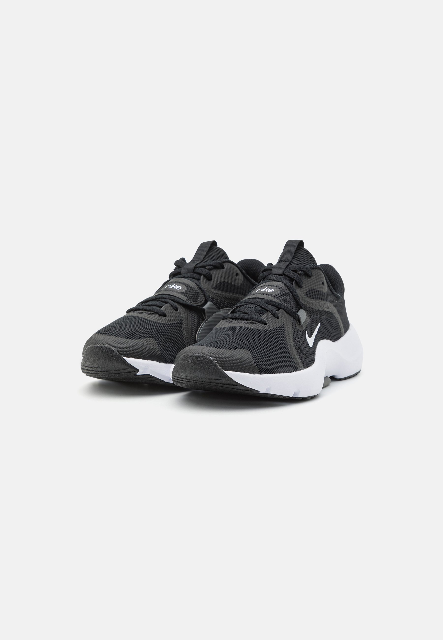 Training shoe