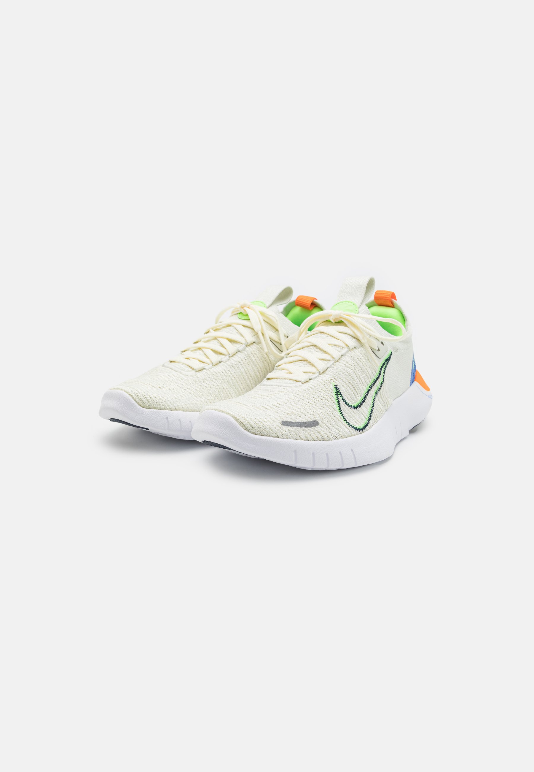 FREE NEXT NATURE - Minimalist running shoes