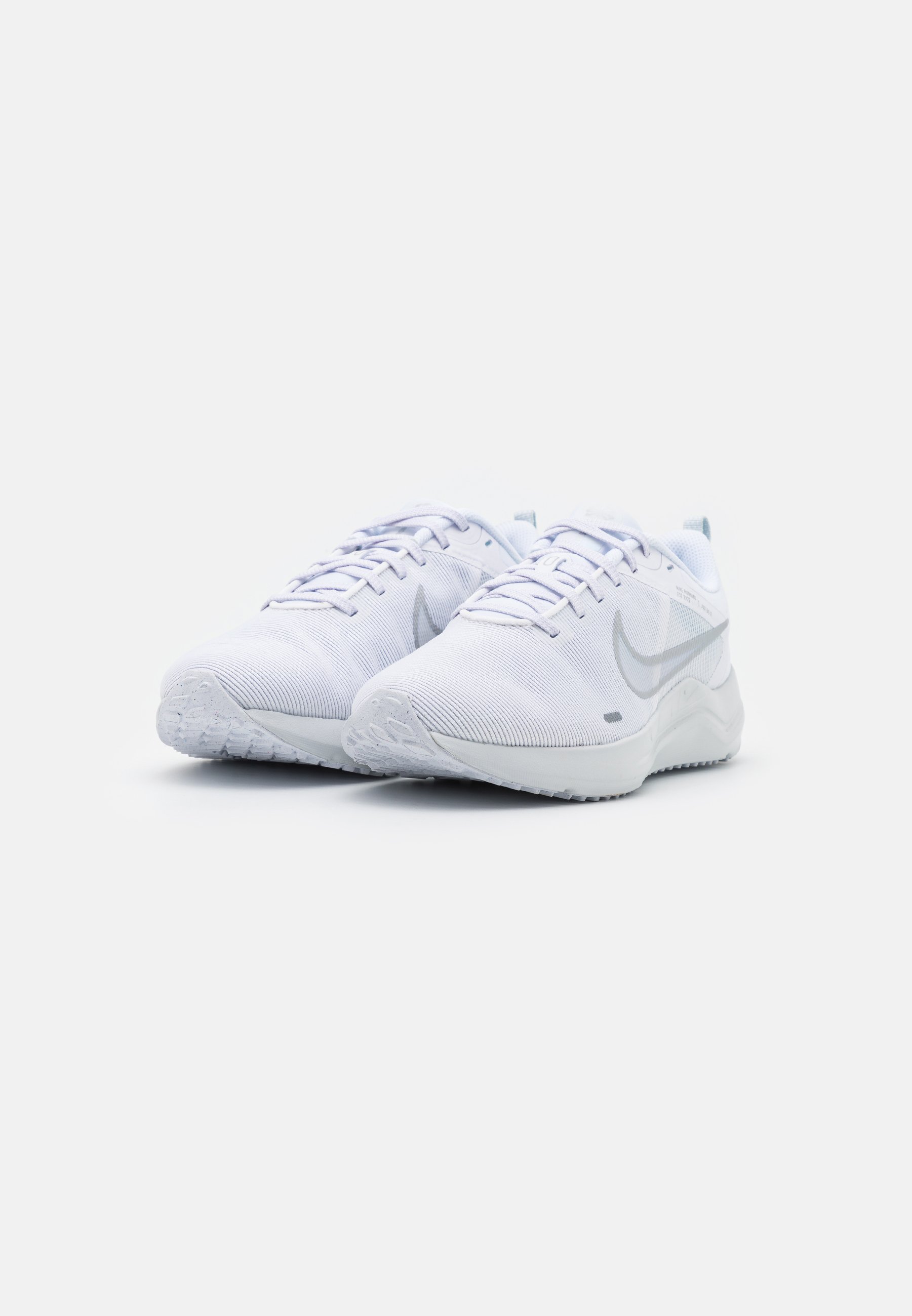 DOWNSHIFTER 12 - Neutral running shoes