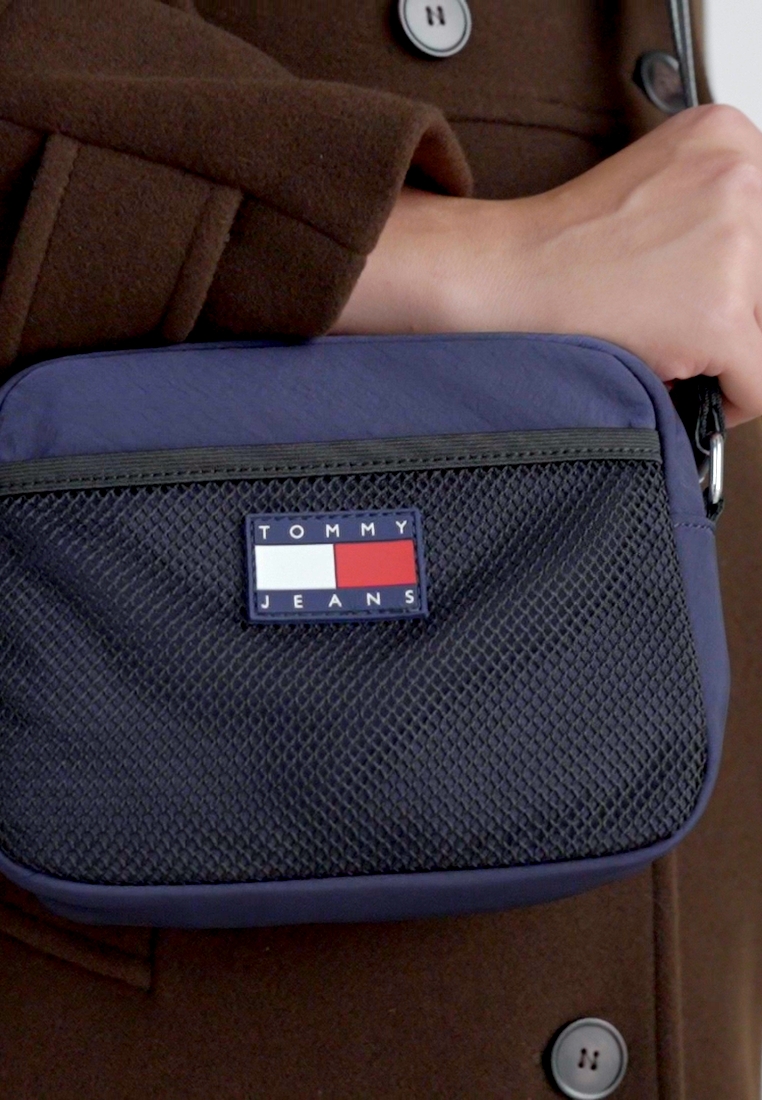 SKATER GIRL CAMERA BAG - Across body bag