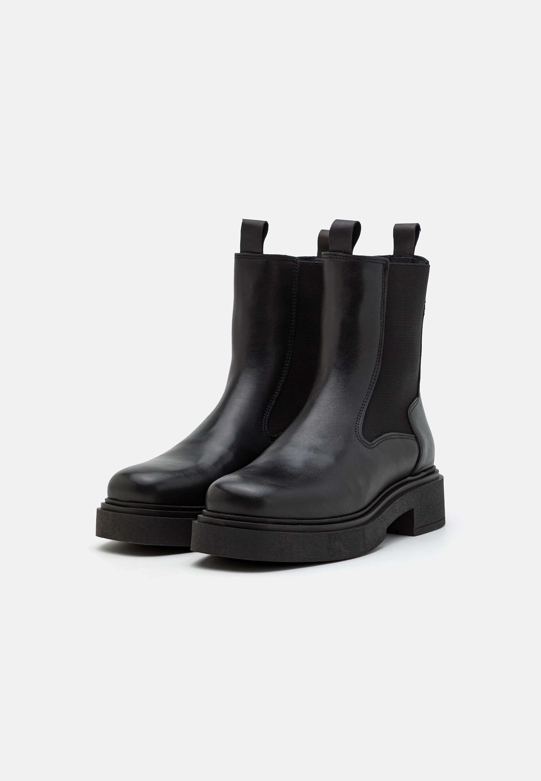 LEATHER- Platform ankle boots