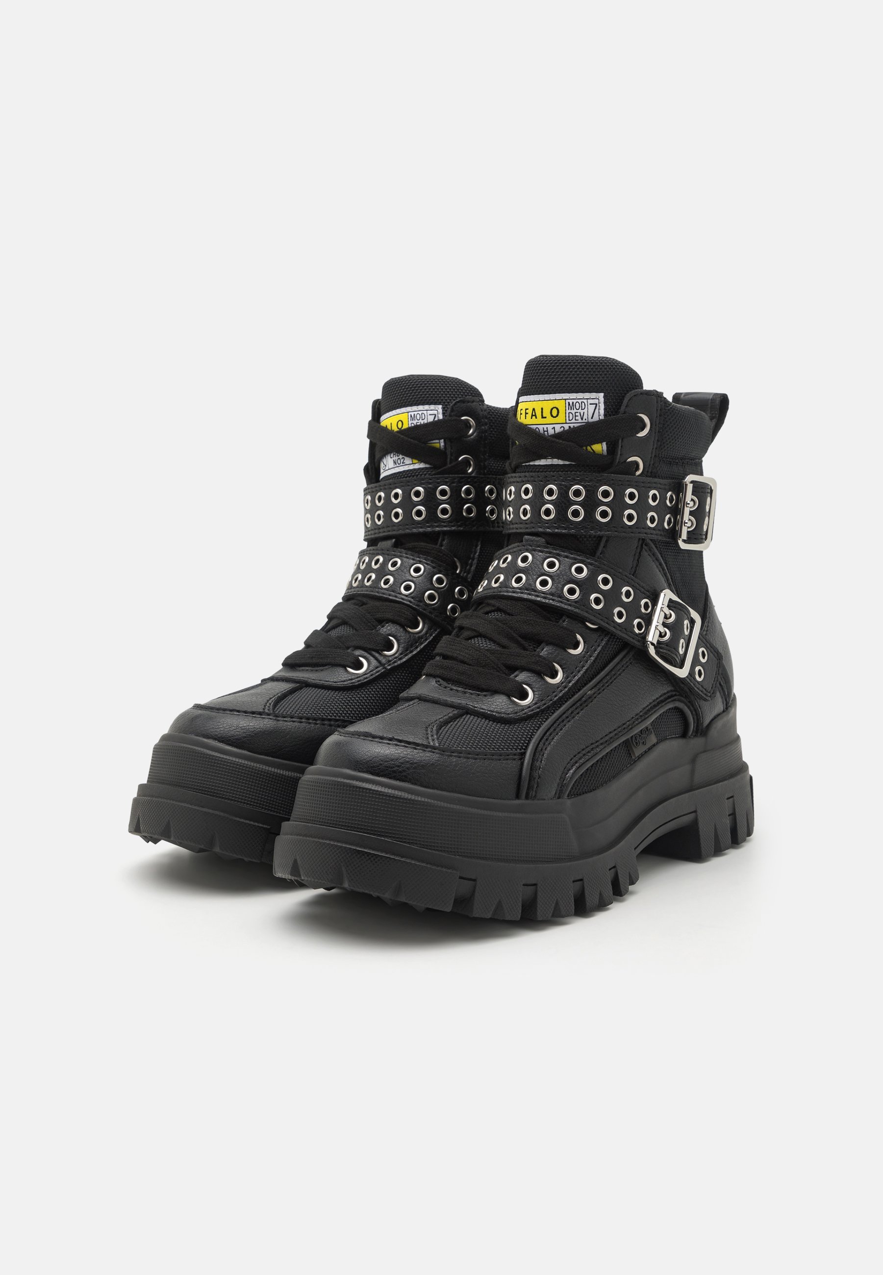 ASPHA- Cowboy/biker ankle boot