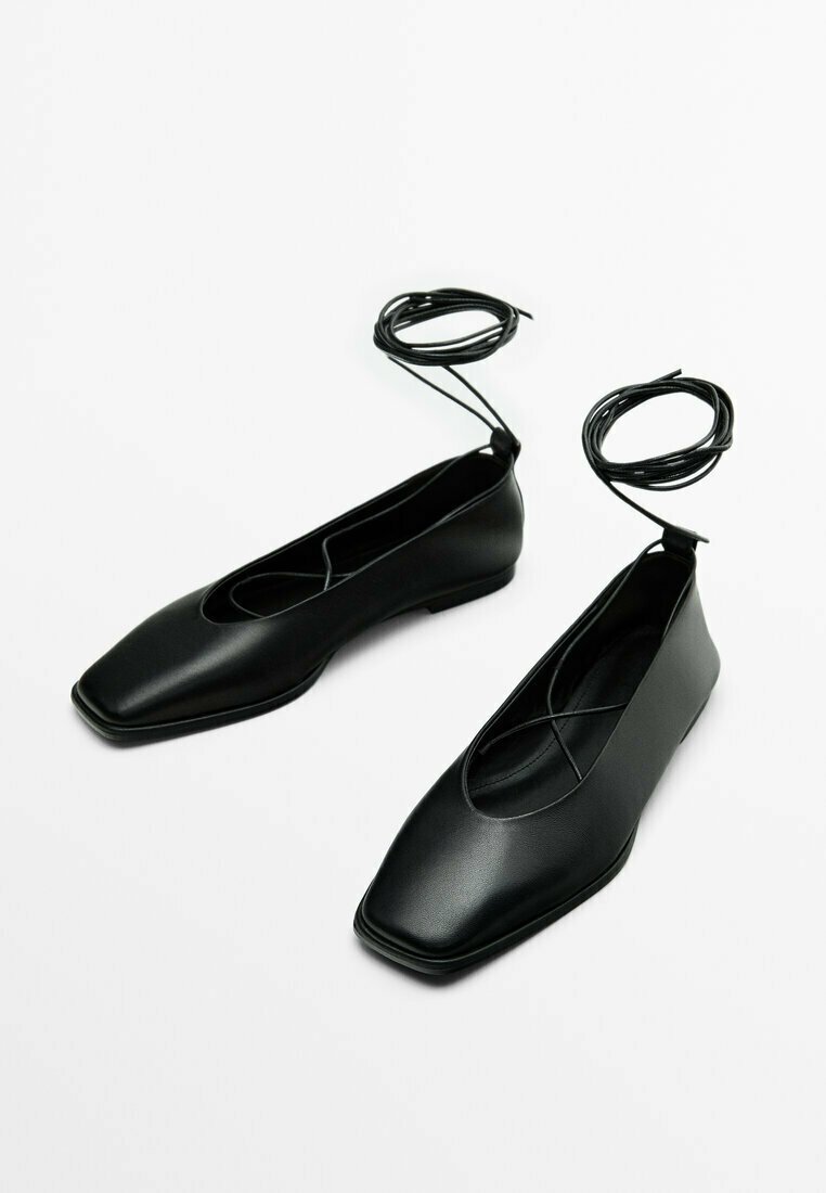 TIED SQUARE FLATS - Ankle strap ballet pumps