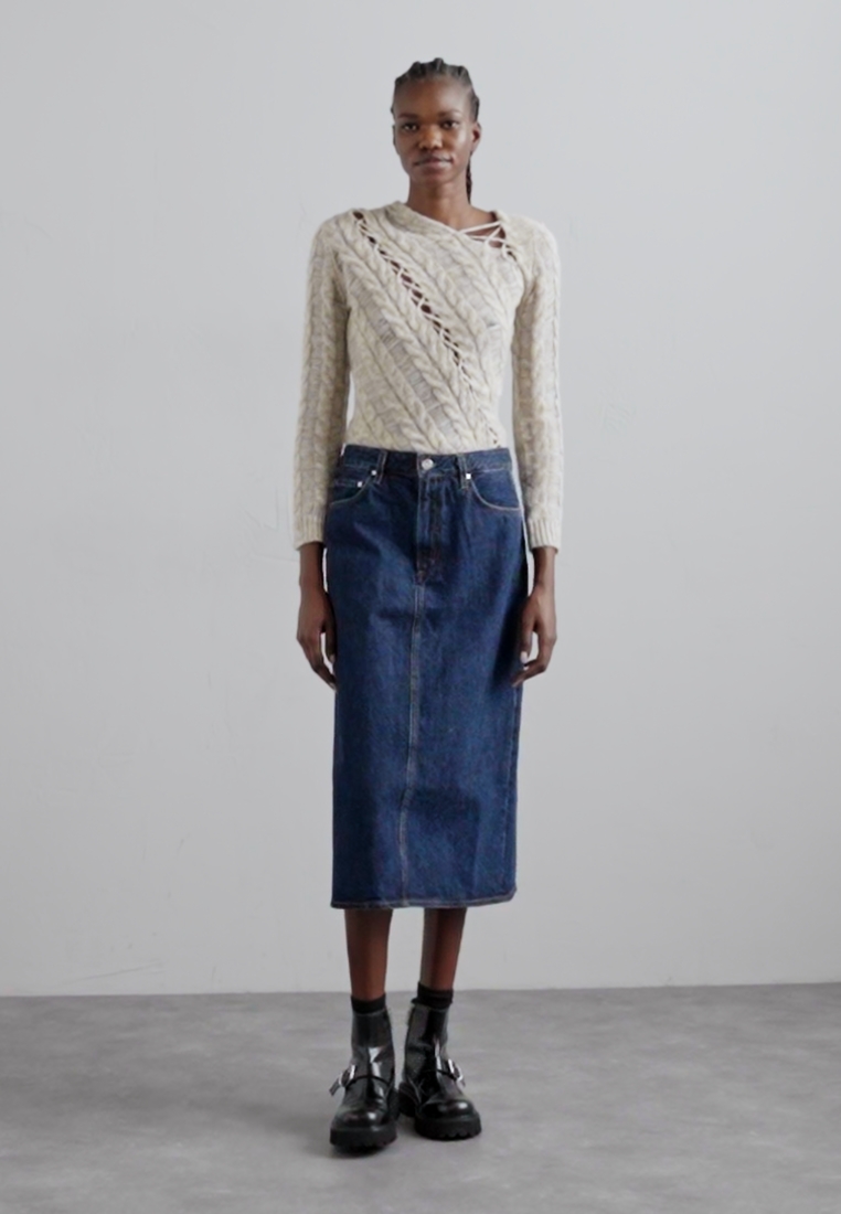 THE LOW SLUNG SKIRT - A-line skirt