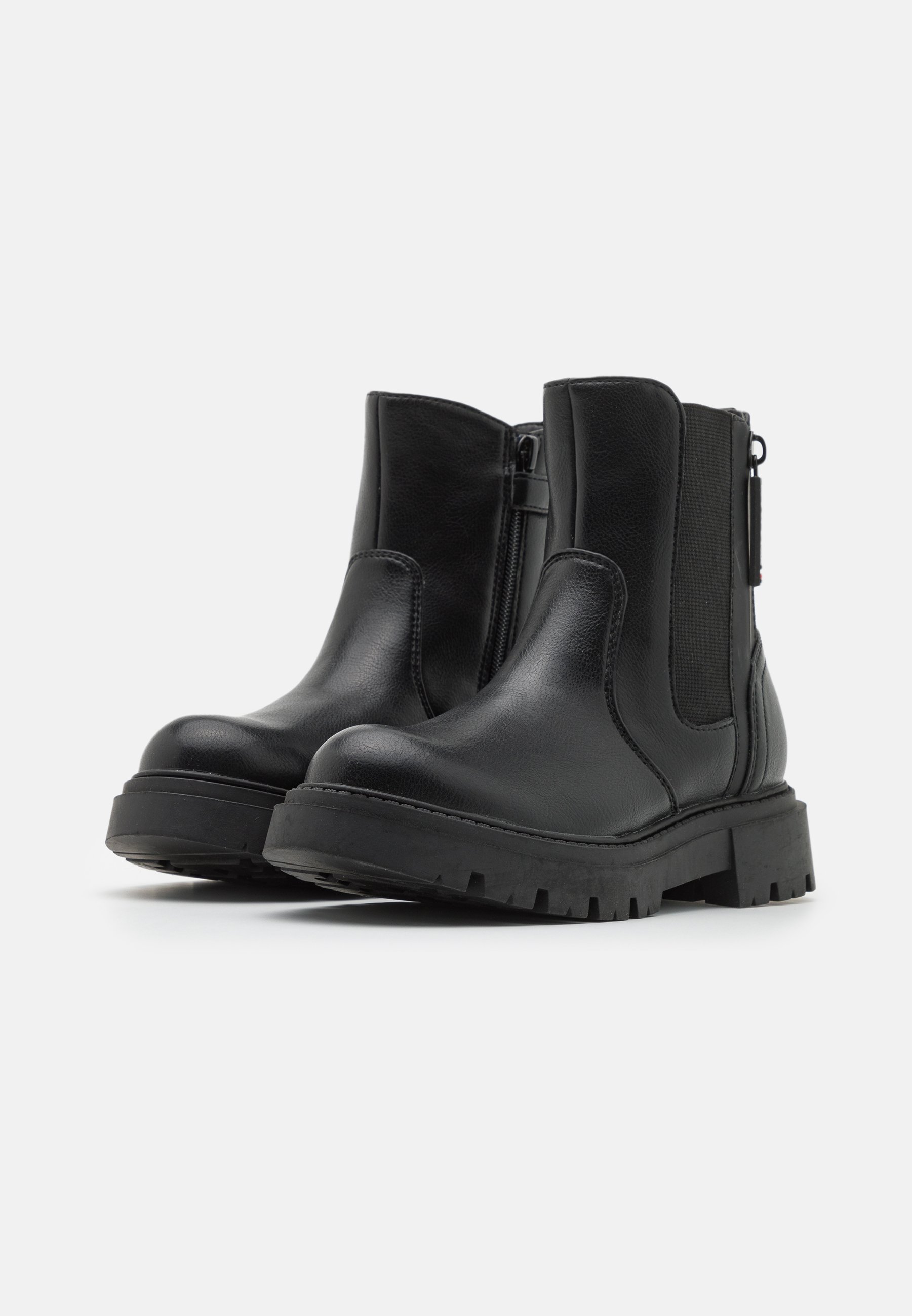 Classic ankle boots