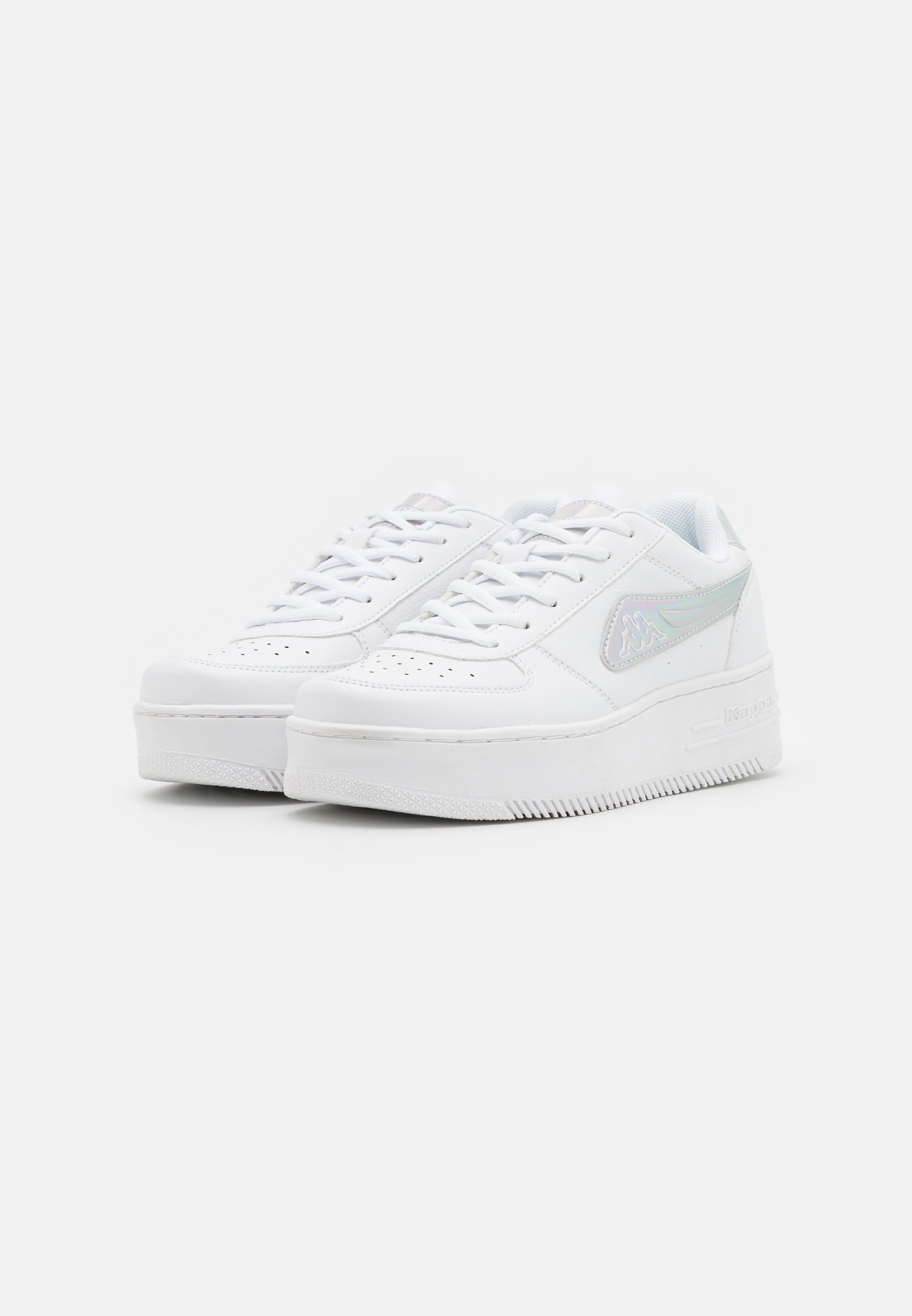 Training shoe