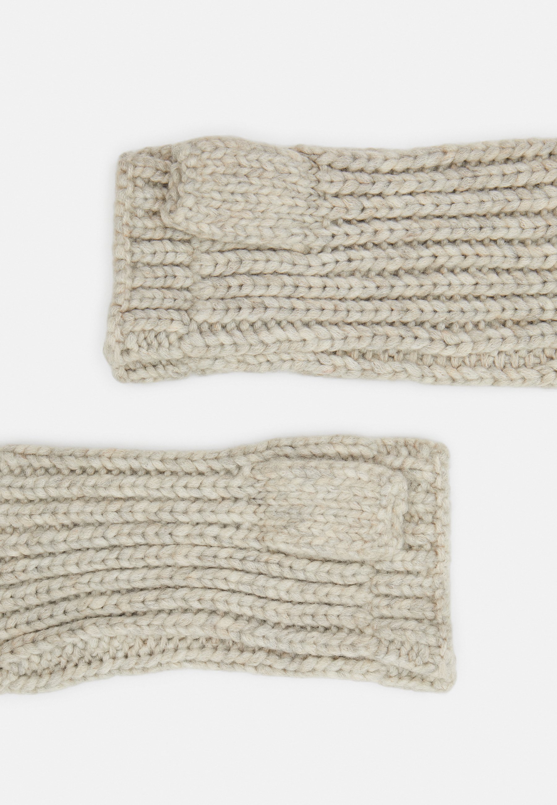 Fingerless gloves