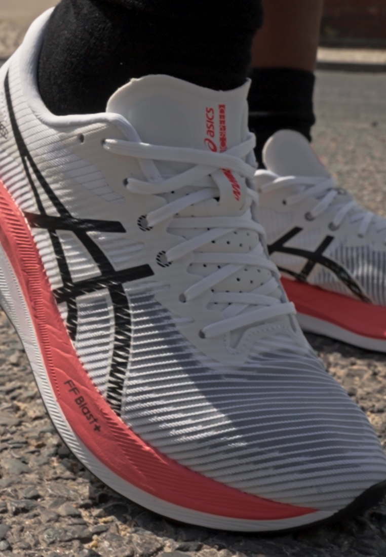 MAGIC SPEED 3 - Neutral running shoes