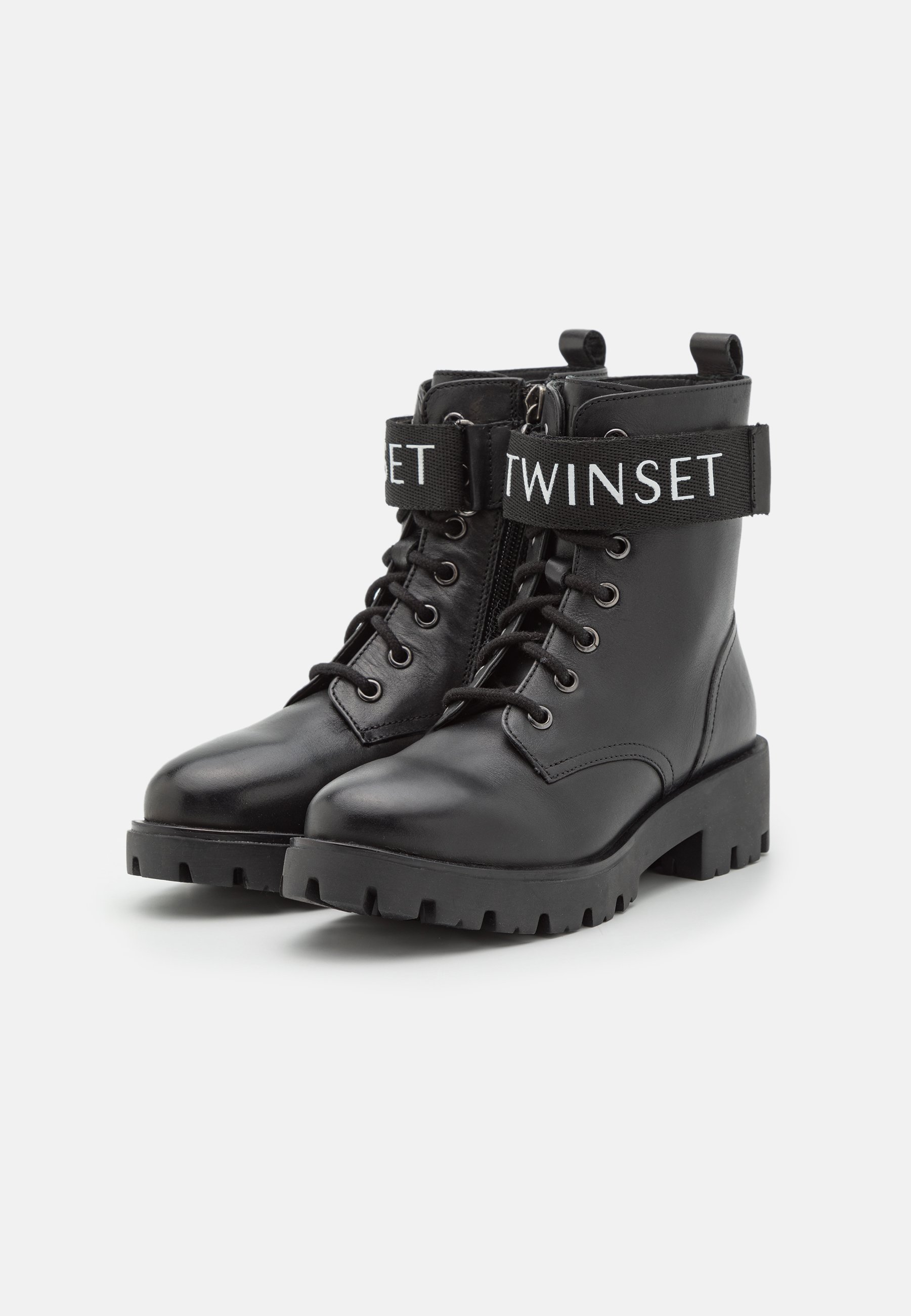 BOOTS - Lace-up ankle boots
