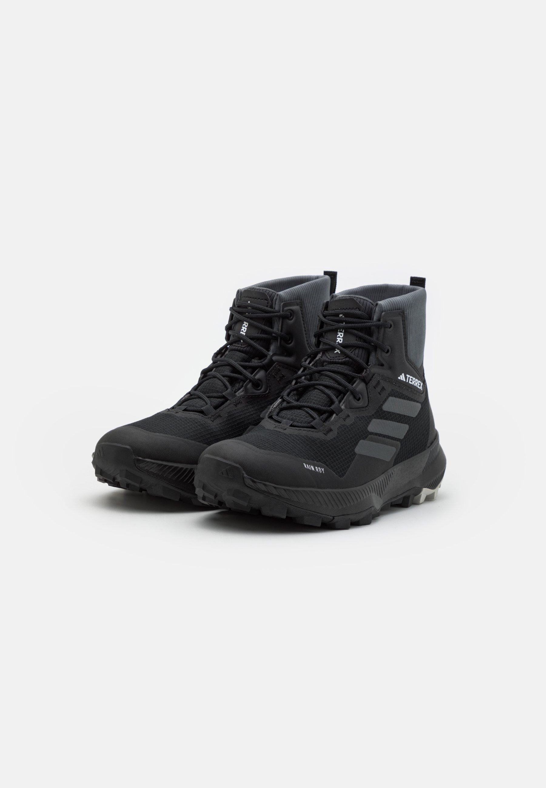 TERREX HIKER RAIN RDY - Hiking shoes