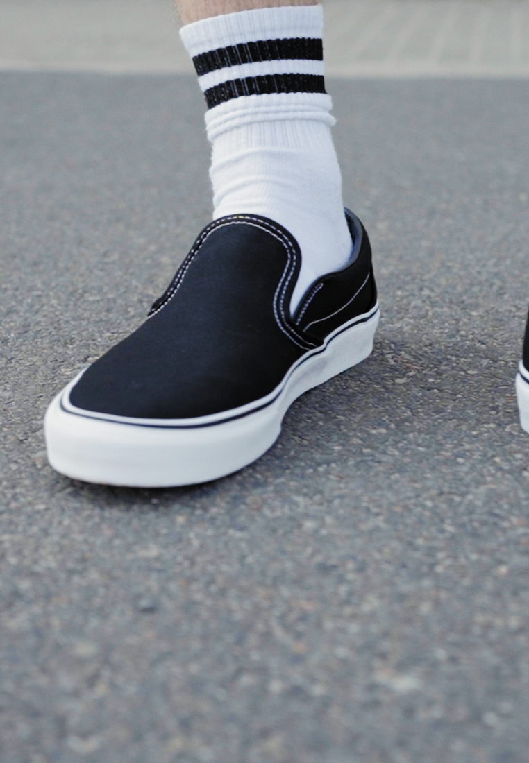 CLASSIC SLIP-ON - Slip-ons