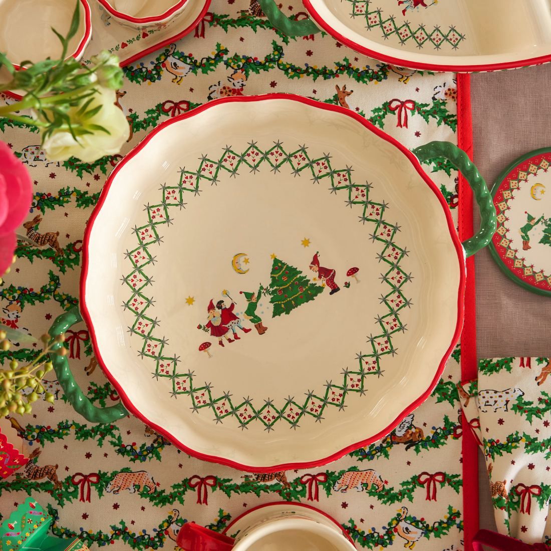 Christmas Lattice Floral Pie Dish