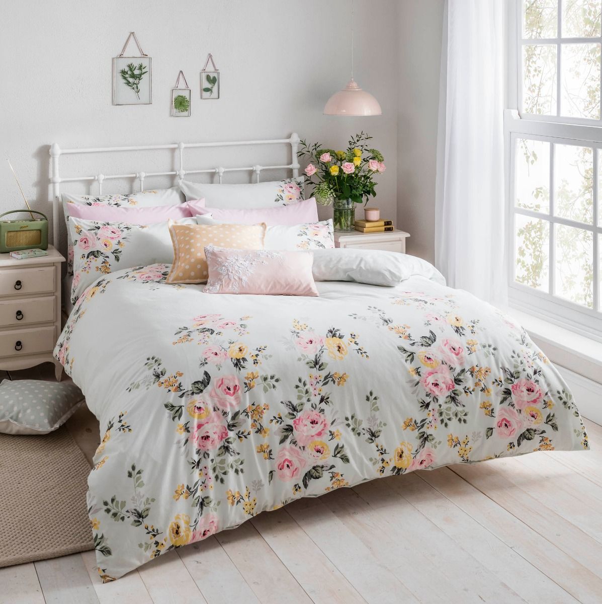 Vintage Bunch King Bedding Set