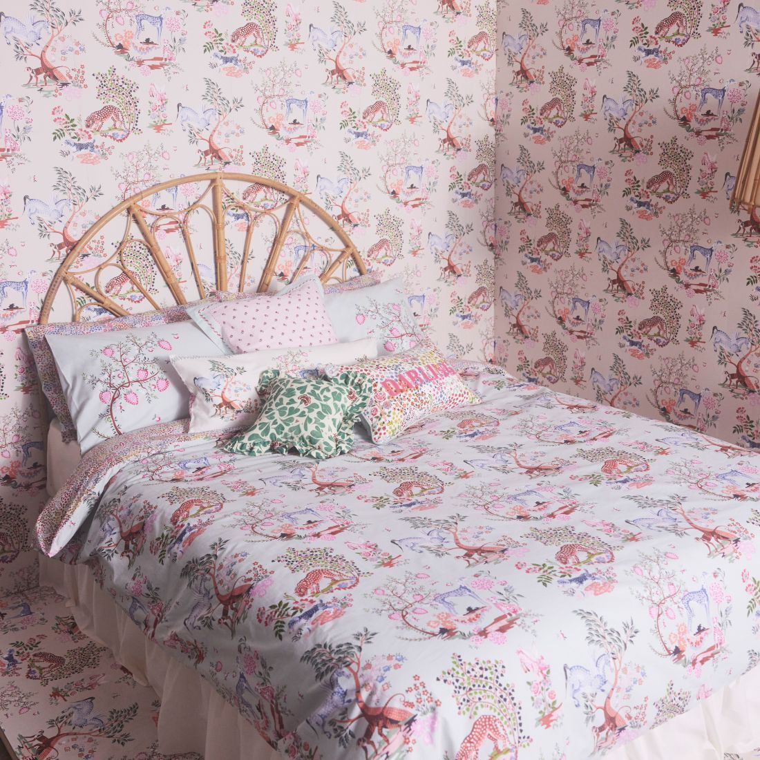Painted Kingdom Single Reversible Bedding Set
