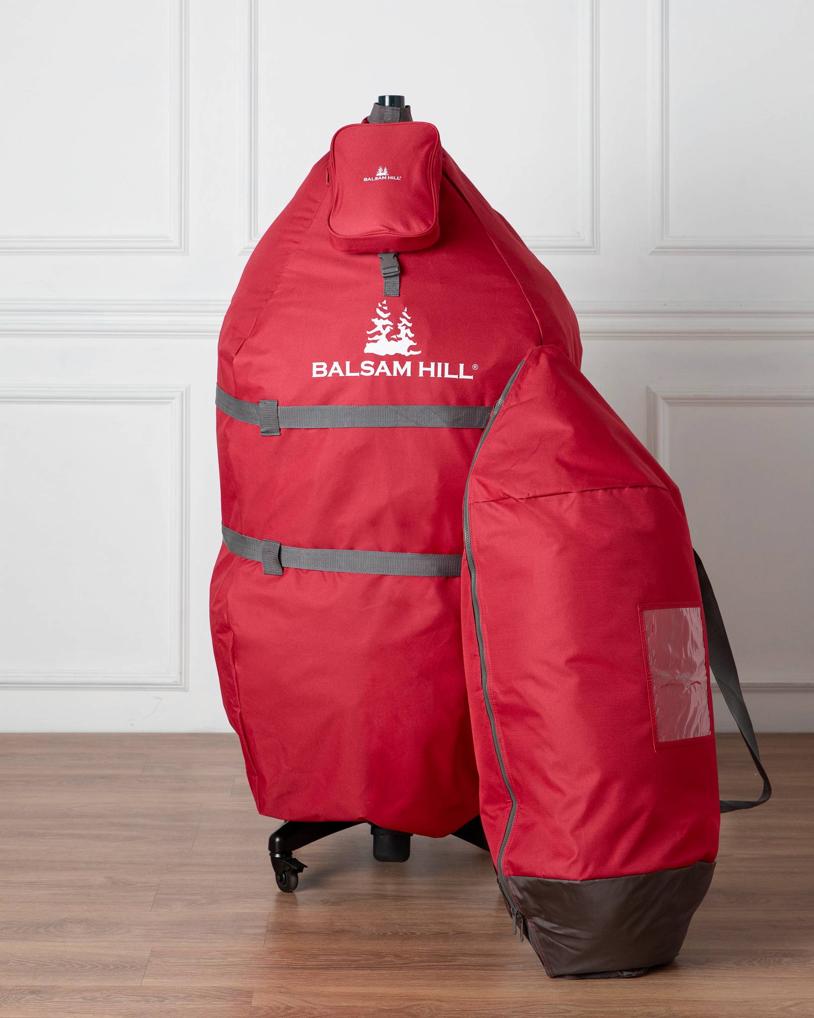 7-1/2 ft. Feel Real Grande Fir Medium Hinged Artificial Christmas Tree with 750 Clear Lights