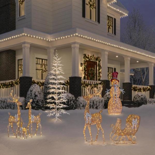 7 ft 500-Light LED White Tree with Berries