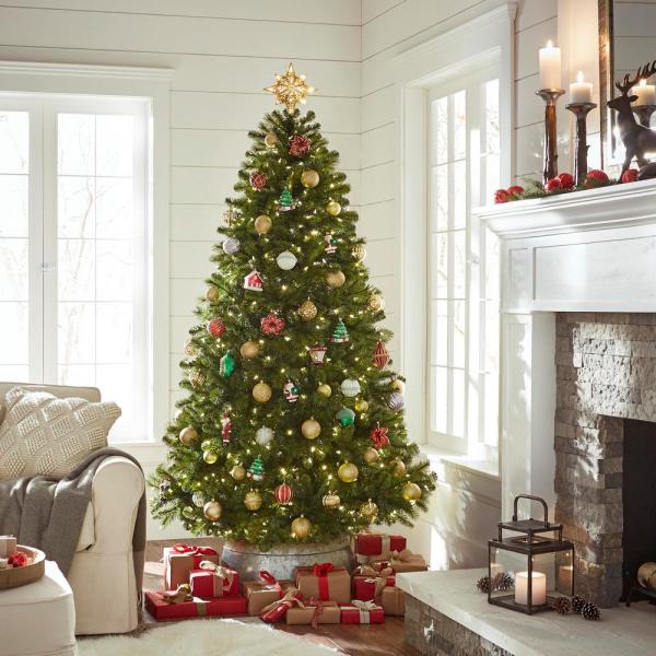 7.5 ft Wesley Long Needle Pine LED Pre-Lit Artificial Christmas Tree with 550 Color Changing Mini Lights