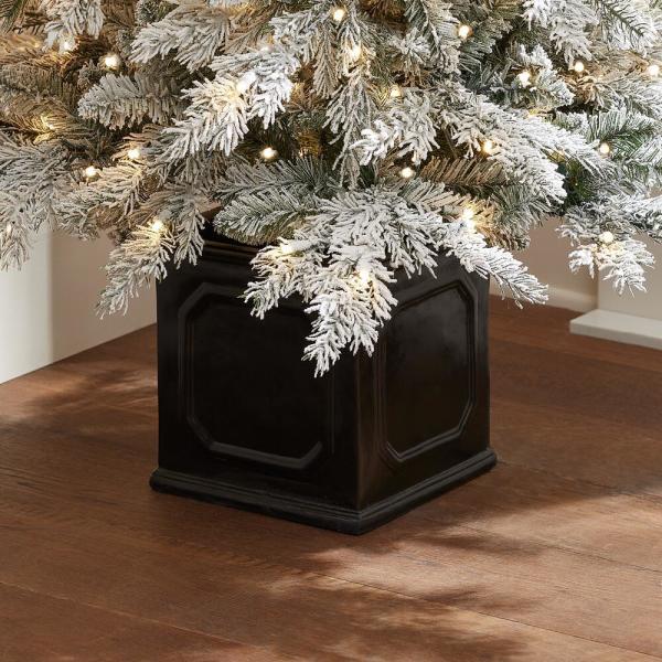 6.5 ft LED Pre-Lit Potted Artificial Christmas Tree with 250 Warm White Lights