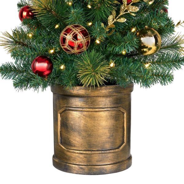 4.5 ft. Royal Easton Pre-Lit Potted Artificial Christmas Tree with 70 White Lights