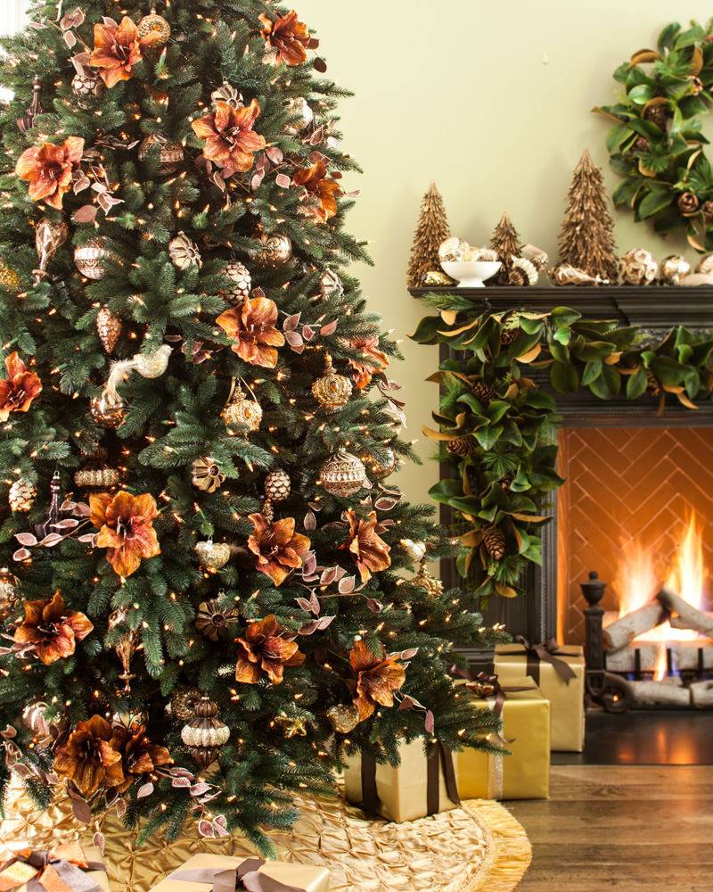 7-1/2 ft. Feel Real Grande Fir Medium Hinged Artificial Christmas Tree with 750 Clear Lights