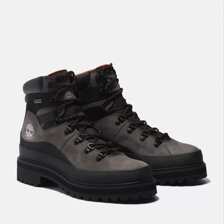 Vibram and Gore-Tex Boot for Men in Grey
