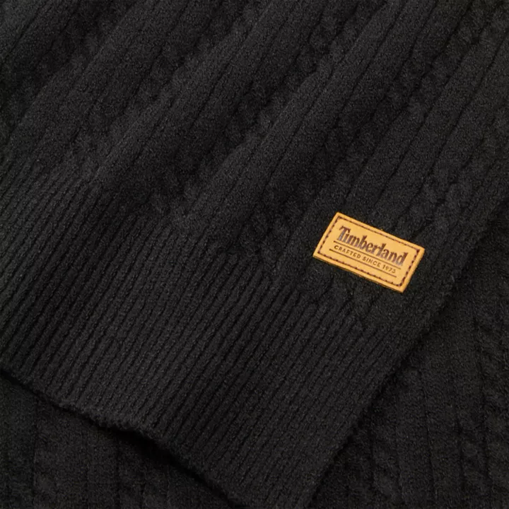 Gradation Cable-knit Scarf for Women in Black