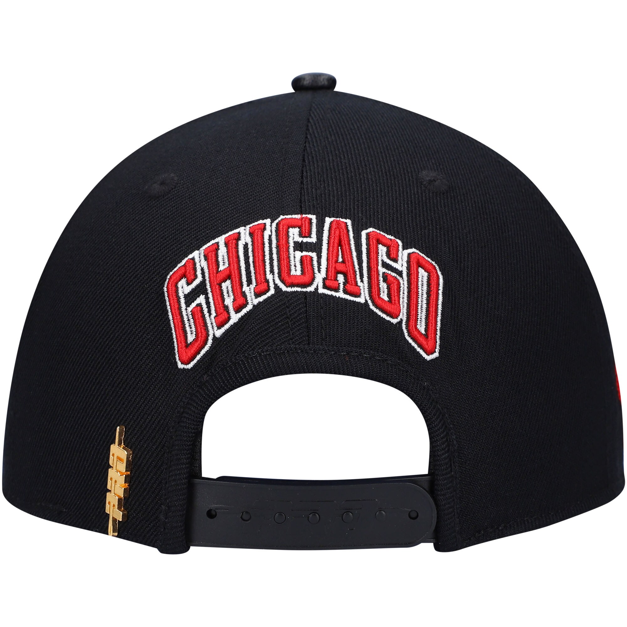Chicago Bulls Pro Standard Wordmark Logo Snapback Hat - Black - NFL Shop  Football