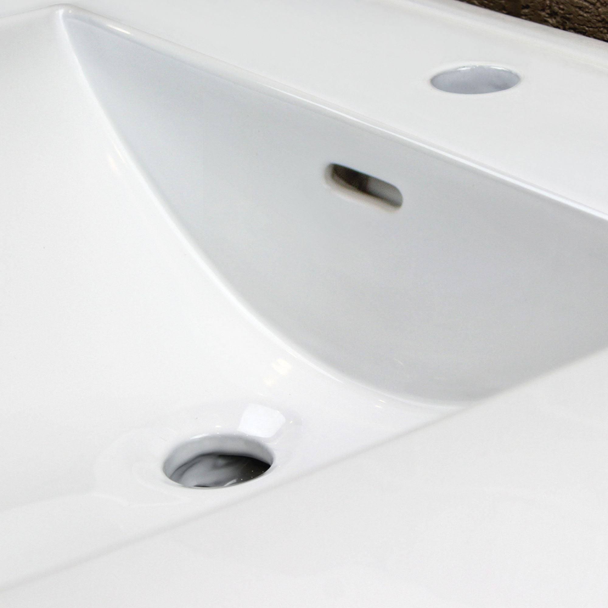 Transolid Tl169801 Juliette 25in Vitreous China Vanity Top with