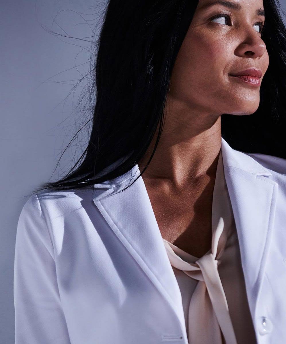 Medelita Rebecca Slim Fit Lab Coat Wellnestcares