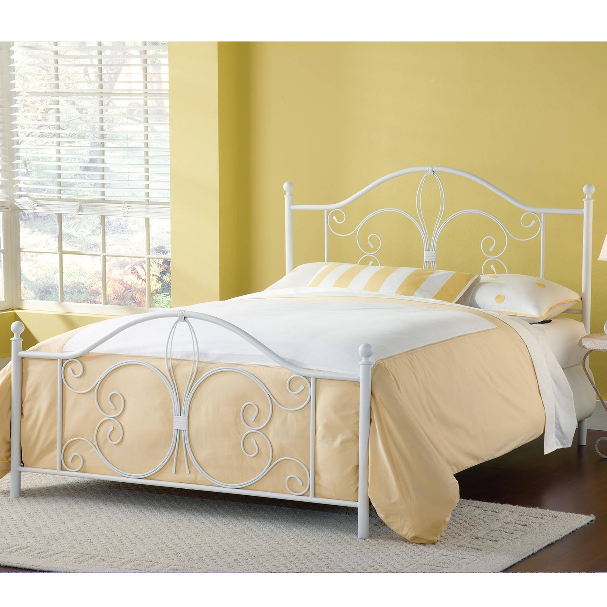 Ruby Bed - Hillsdale Furniture - White - Queen - Wellnestcares