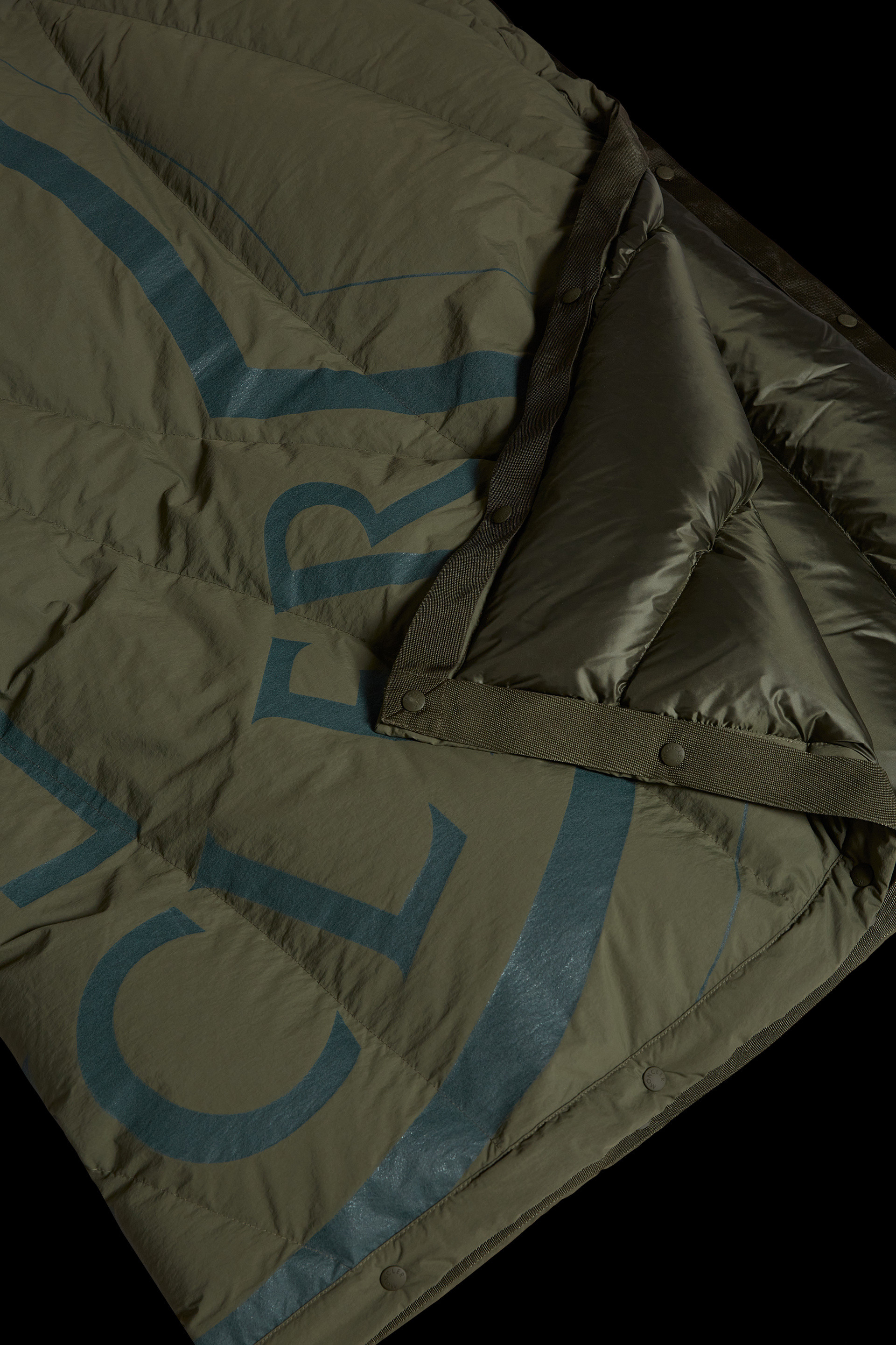Logo Comforter