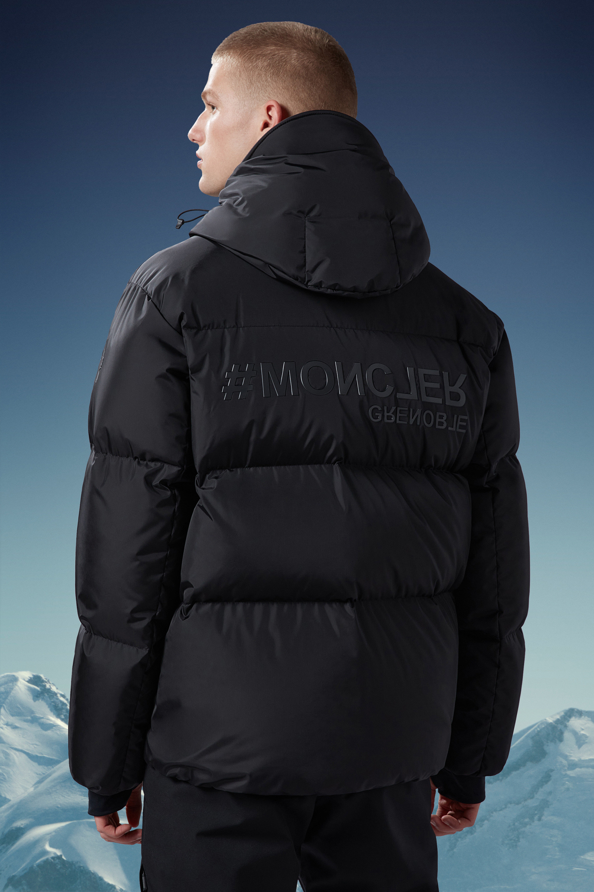 Mazod Short Down Jacket