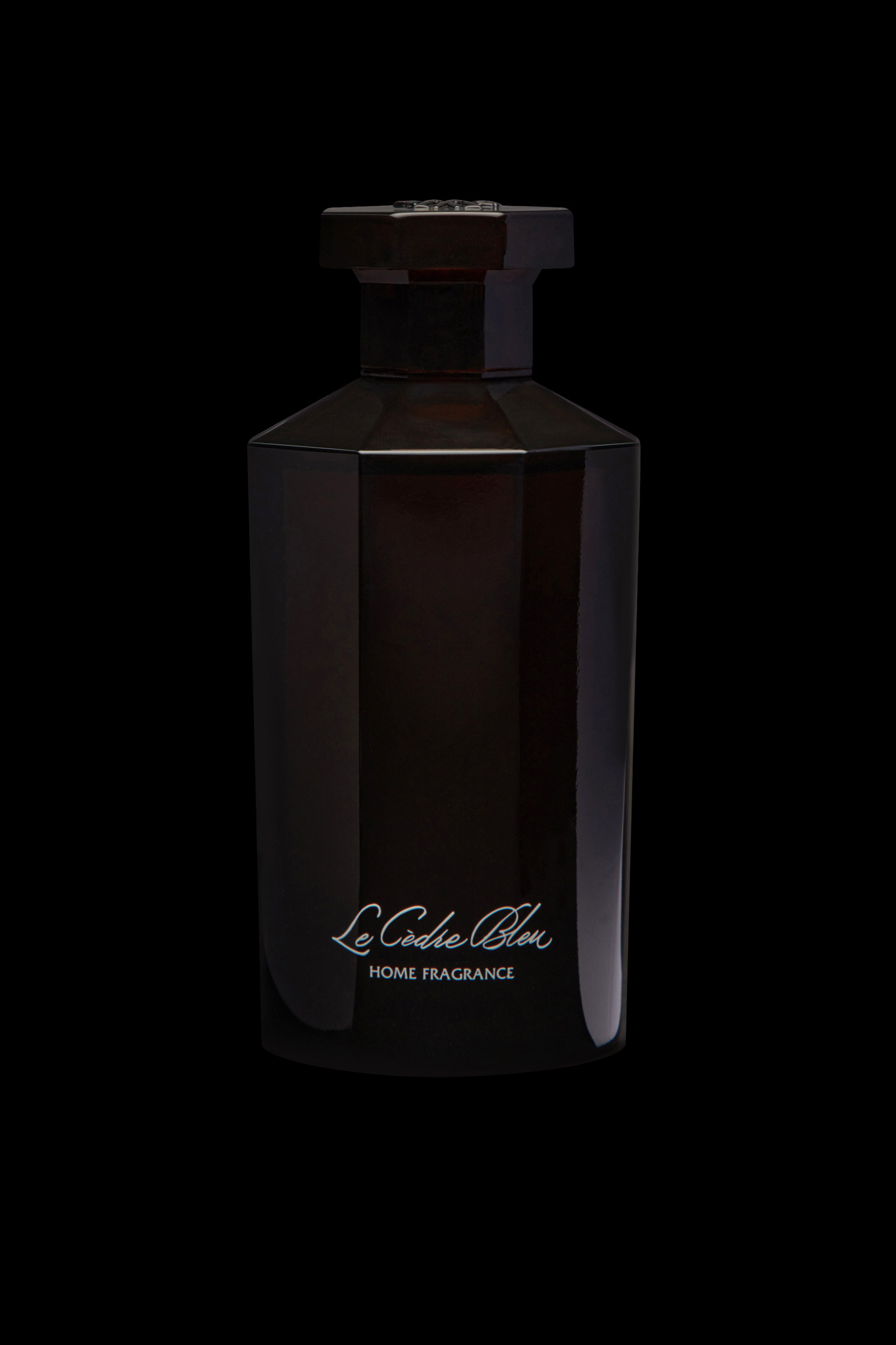 Le Cedre Bleu Home Fragrance 5 Oz.