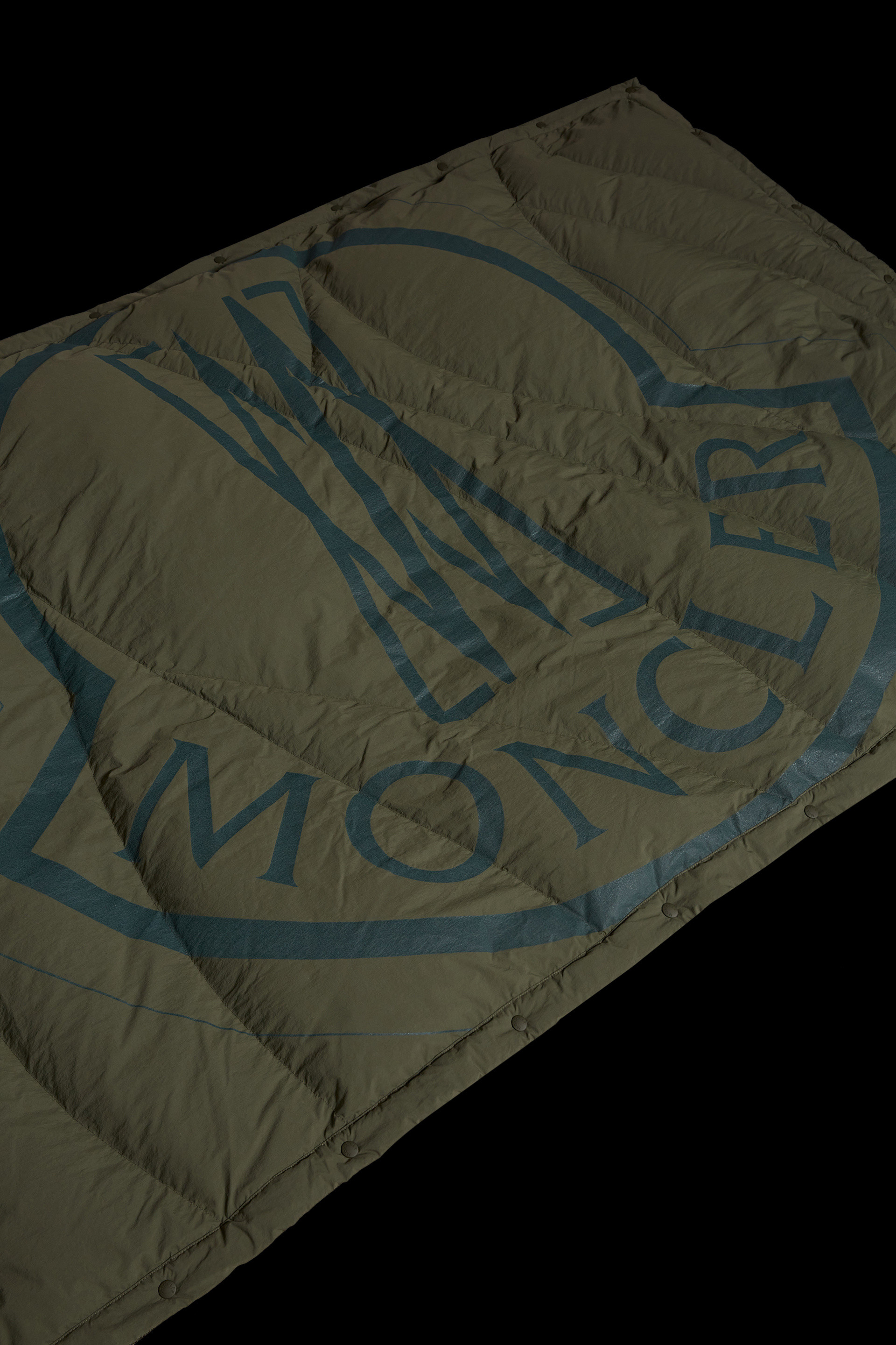 Logo Comforter