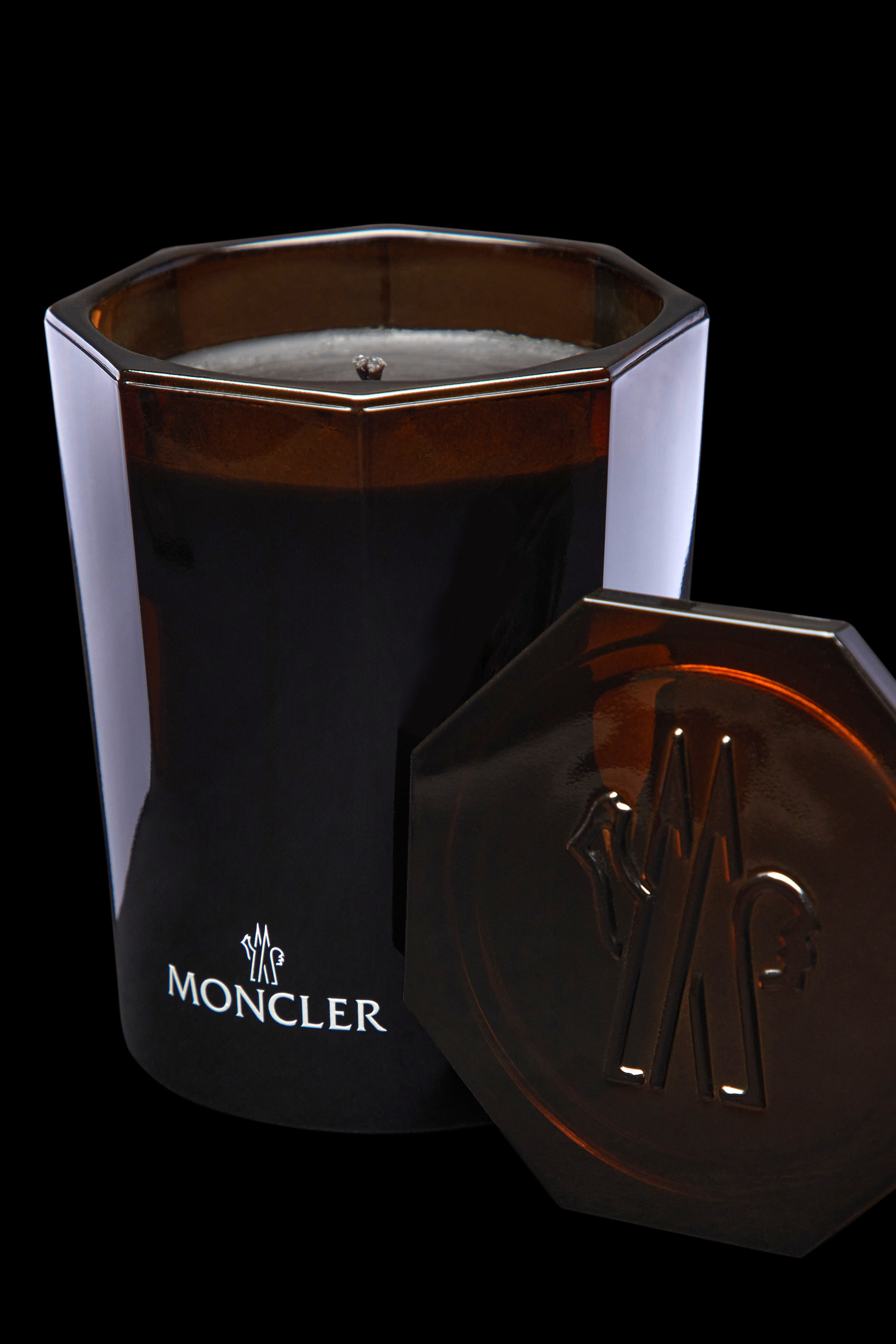 Le Cedre Bleu Scented Candle 7 Oz.