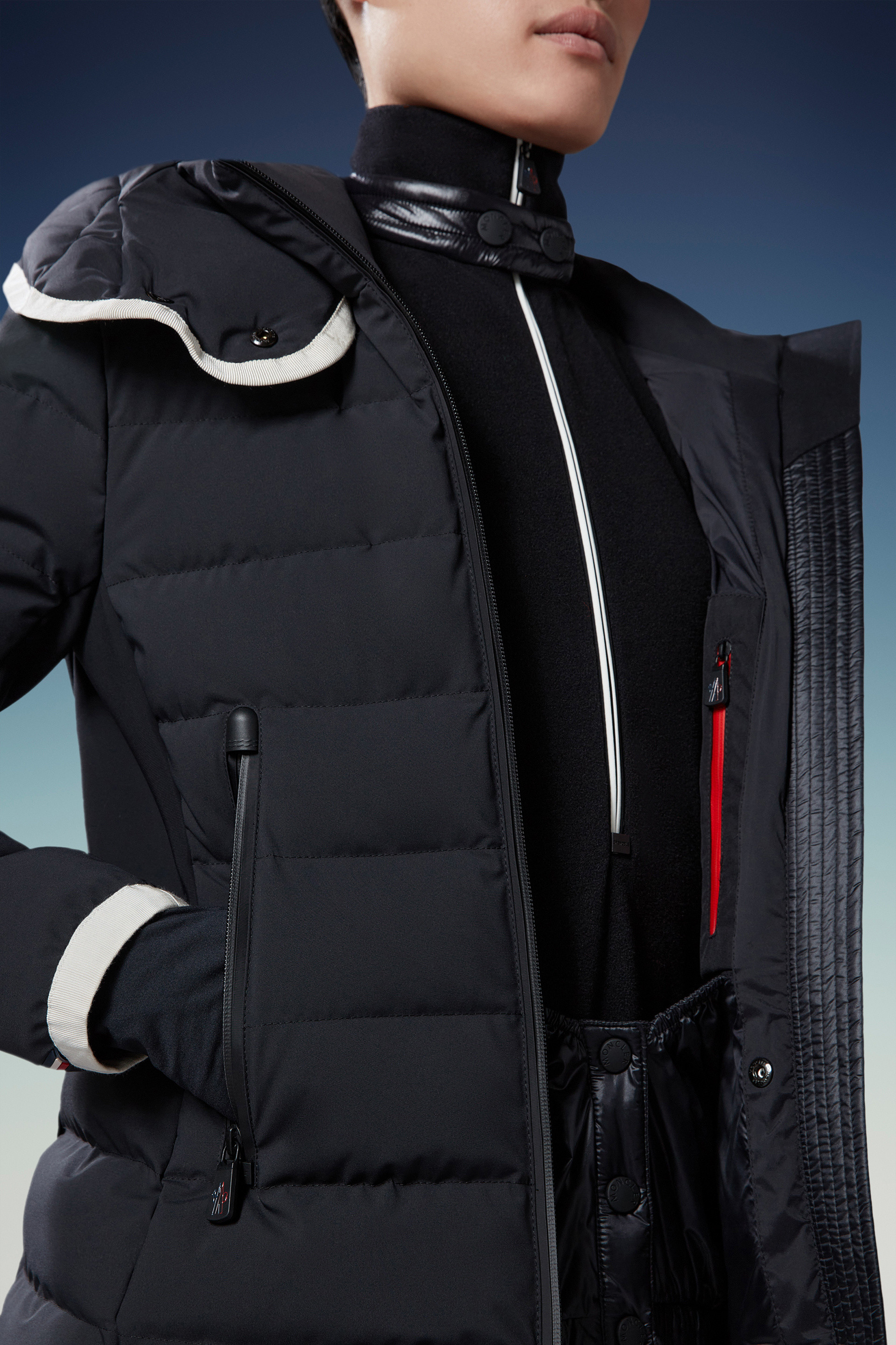Lamoura Short Down Jacket