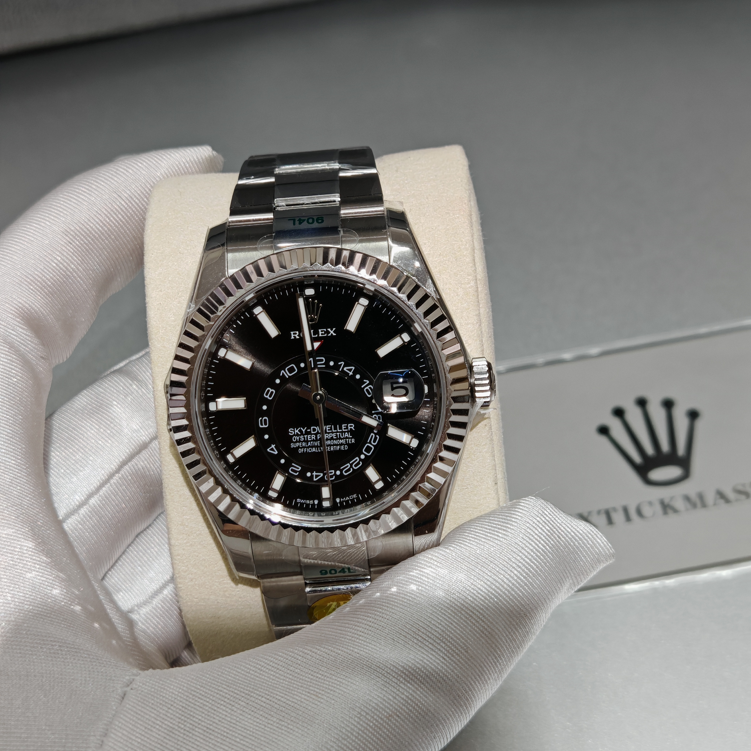 Super Clone Rolex 1:1  Sky-Dweller 9001 Movement  M326934-0005 Watch